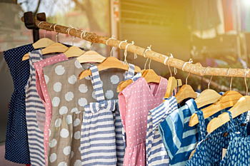 How Small Businesses Use Woven Labels to Build Credibility in Children’s Clothing