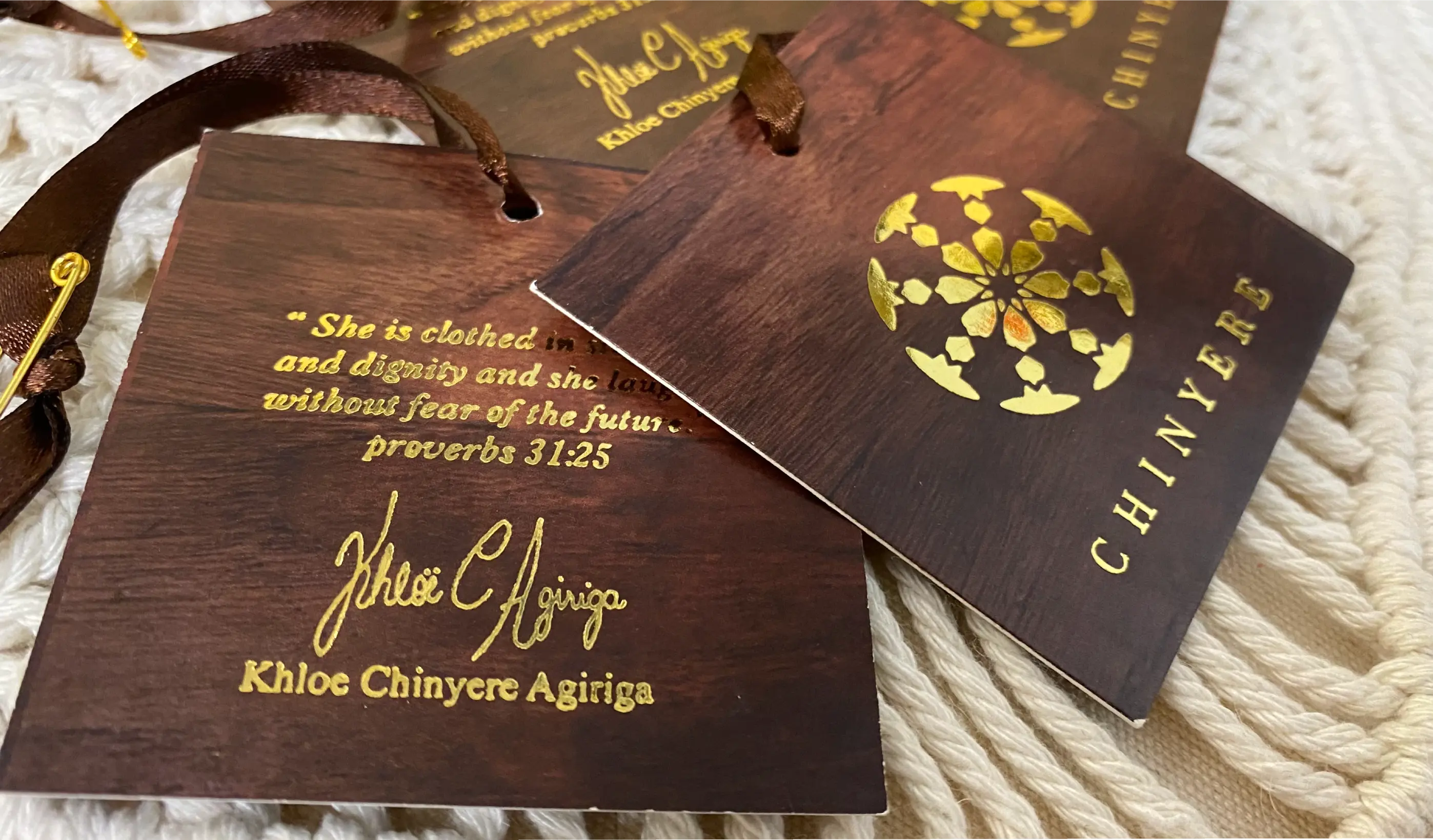 deluxe hang tags image